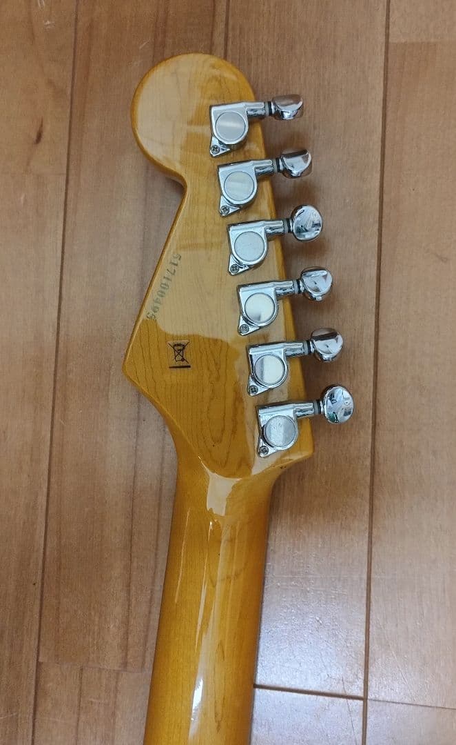 モ*ー様 パーツを集めて組んだコンポーネントギター