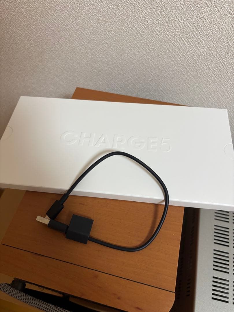 JBL Charge5 箱に傷あり