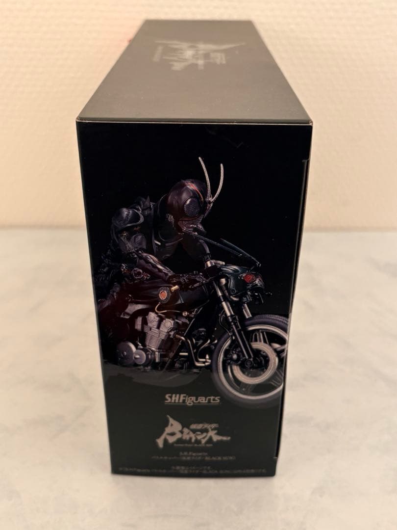 SHフィギュアーツ 仮面ライダーブラックサン & バトルホッパーセット