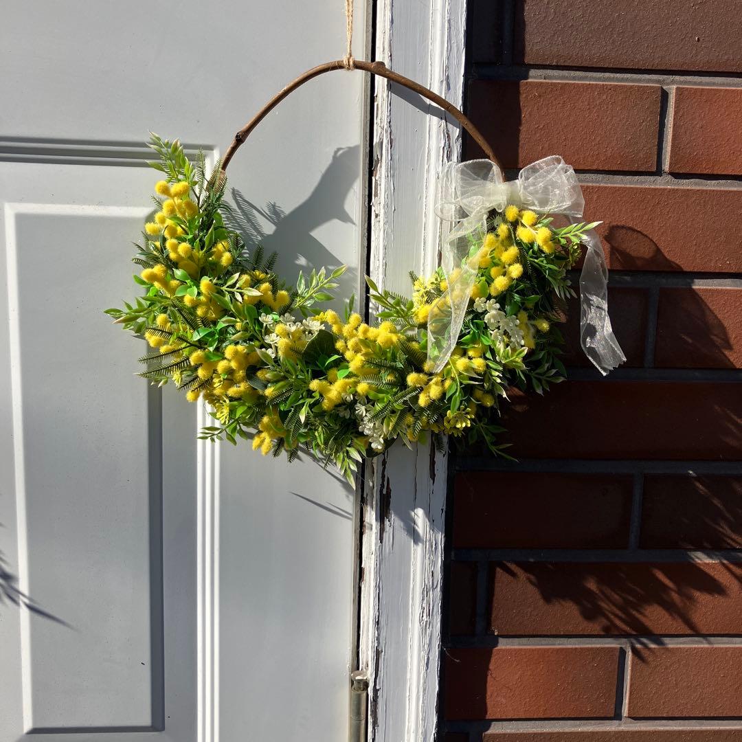 みぃです。もふもふミモザと麻リボンのリース・シフォンリボンのリース 2点