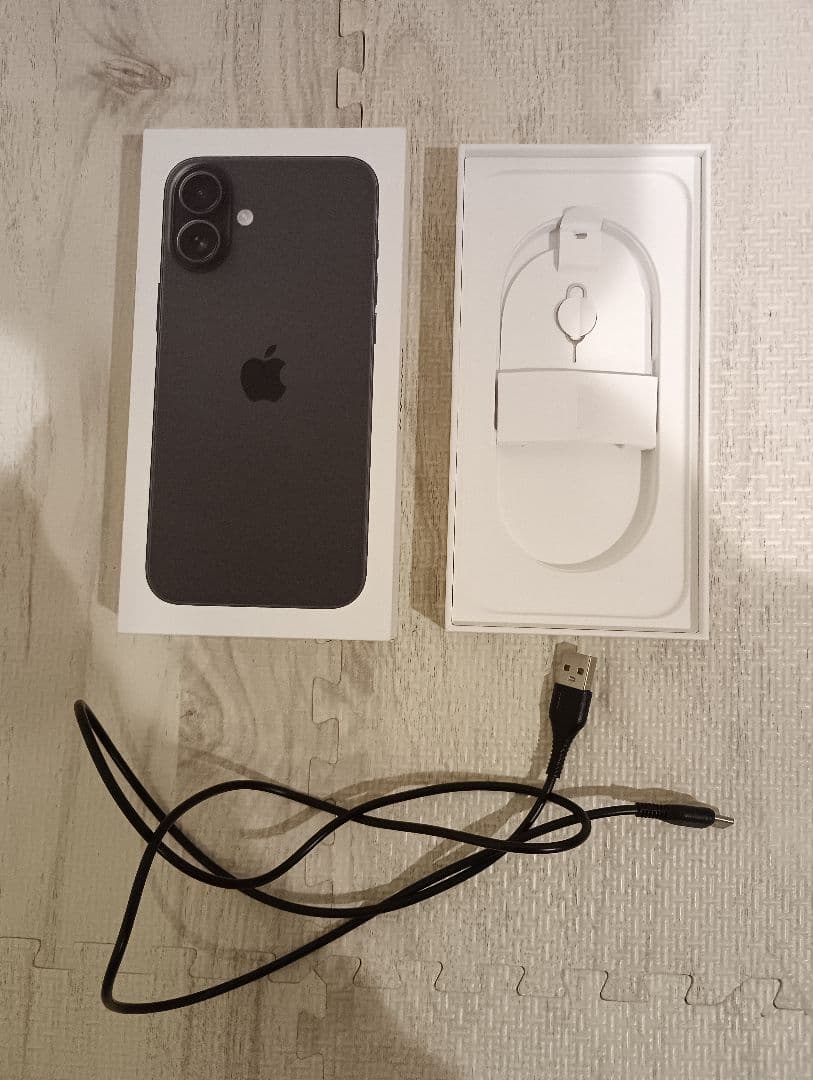 レ*ン様 iPhone16 Plus 128GB ブラック（大画面iPhone）