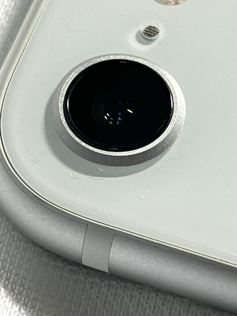 【超美品/128GB】iPhone SE 第2世代 ホワイト SIMフリー