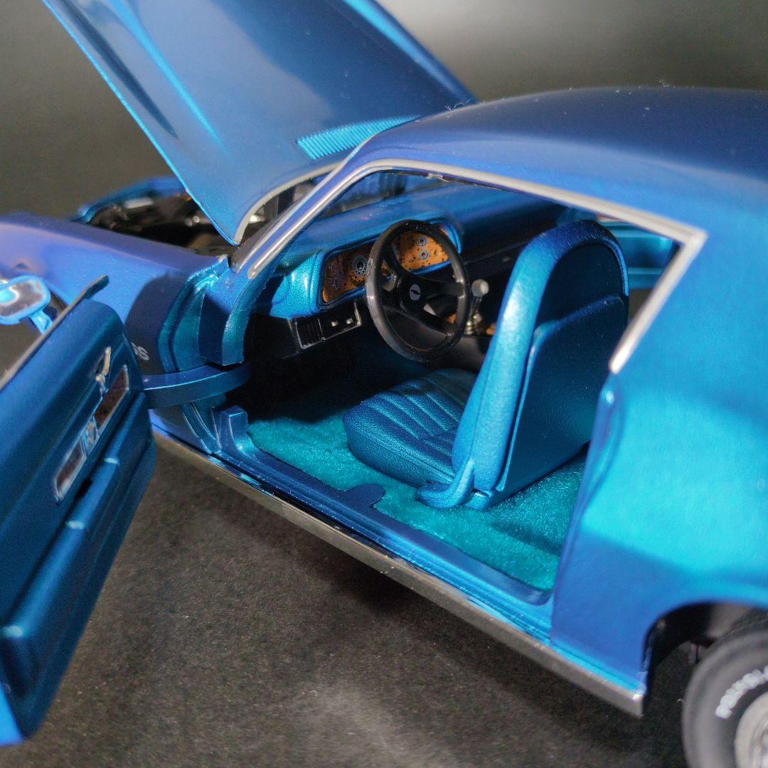 Auto World　Chevrolet Camaro SS350