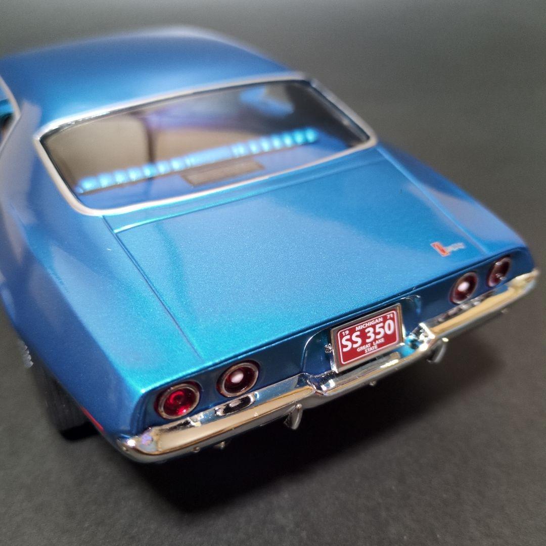 Auto World　Chevrolet Camaro SS350