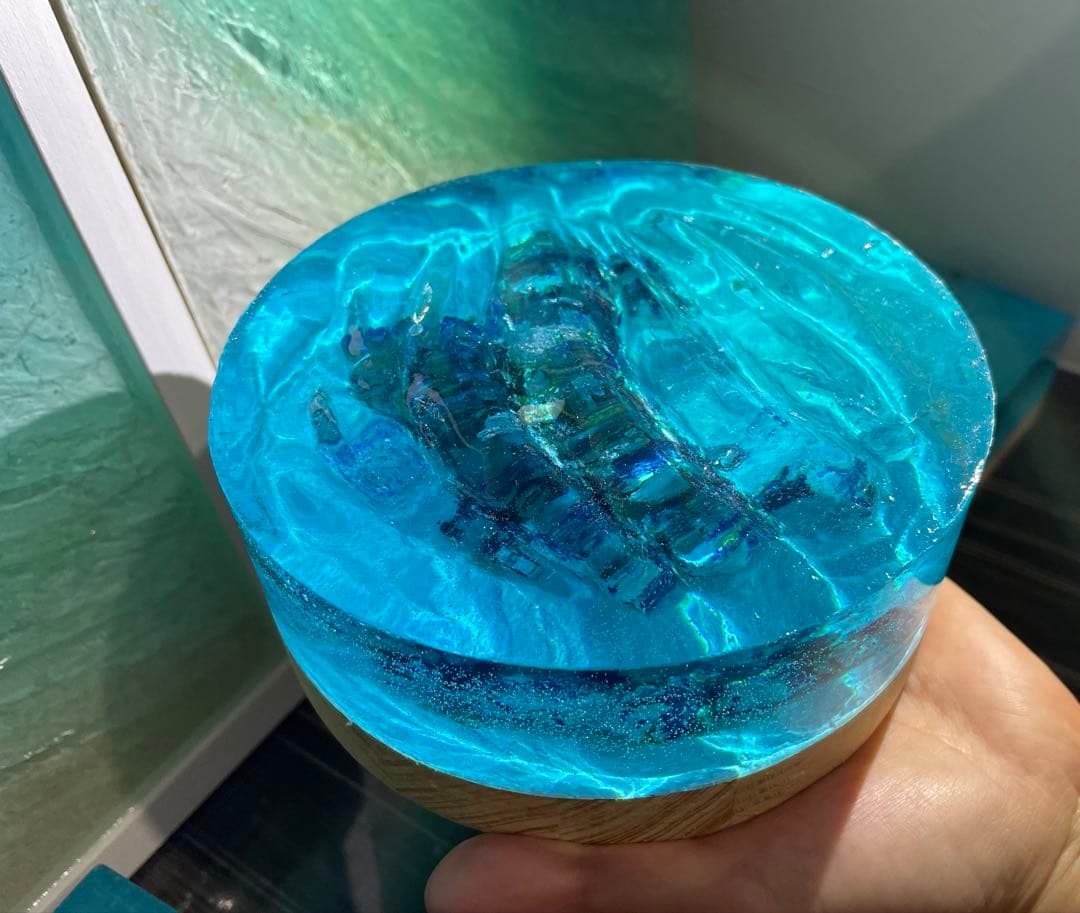 UMIKA技法 海を閉じ込めた立体オーシャンレジンアート海を覗くような珊瑚礁