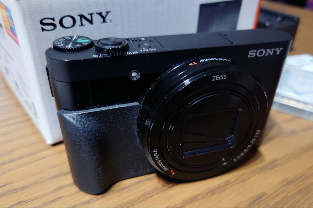 【おまけ付】SONY Cyber-shot DSC-WX800 ＋バッテリー等