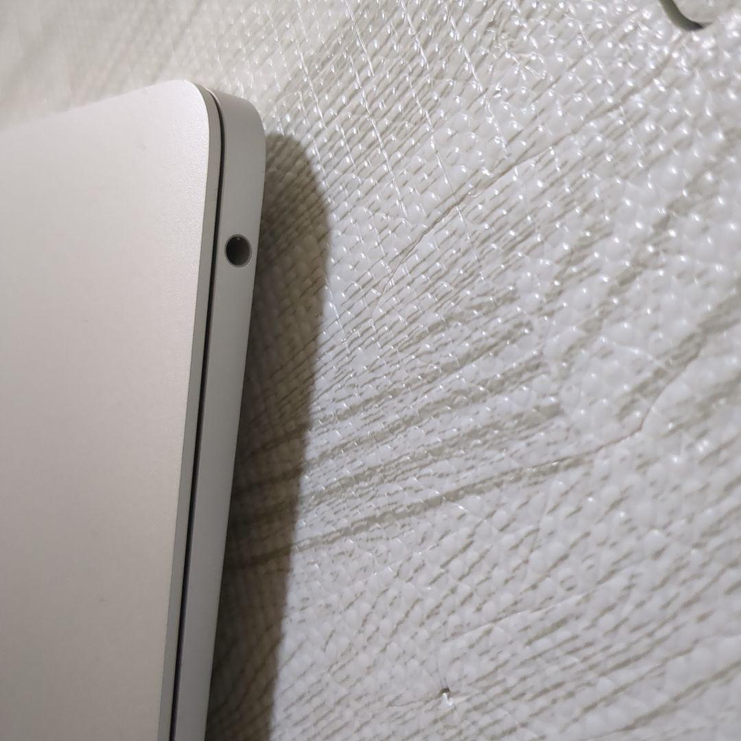D*F様 美品 MacBookAir OS:sequoia シルバー 13インチ