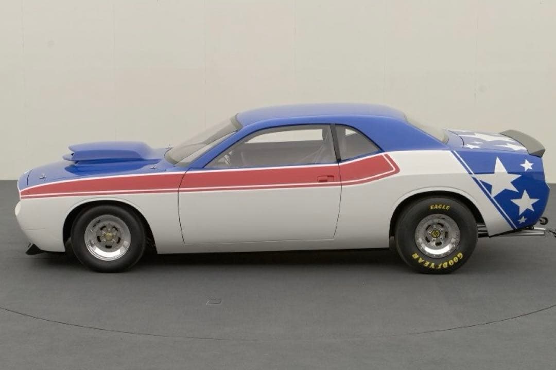 ハイウェイ61 2010 ダッヂ チャレンジャー 392 HEMI 1/18