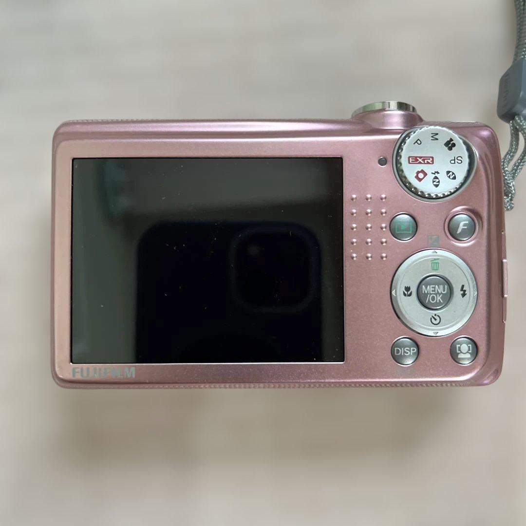 訳あり Fujifilm FinePix F70EXR コンパクトデジタルカメラ