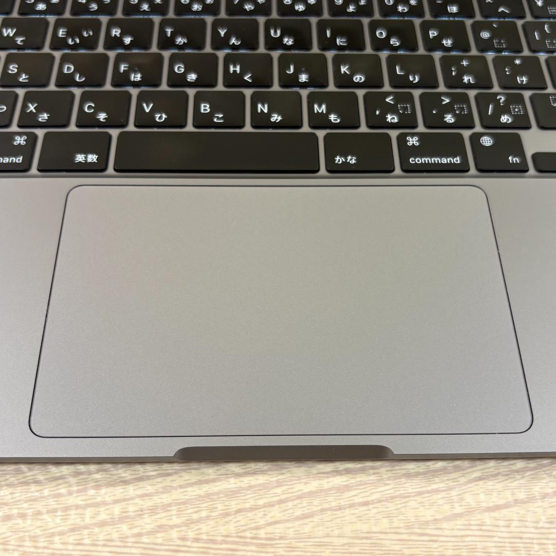 【美品】　MacBook Air M2 16GB 256GB スターライト