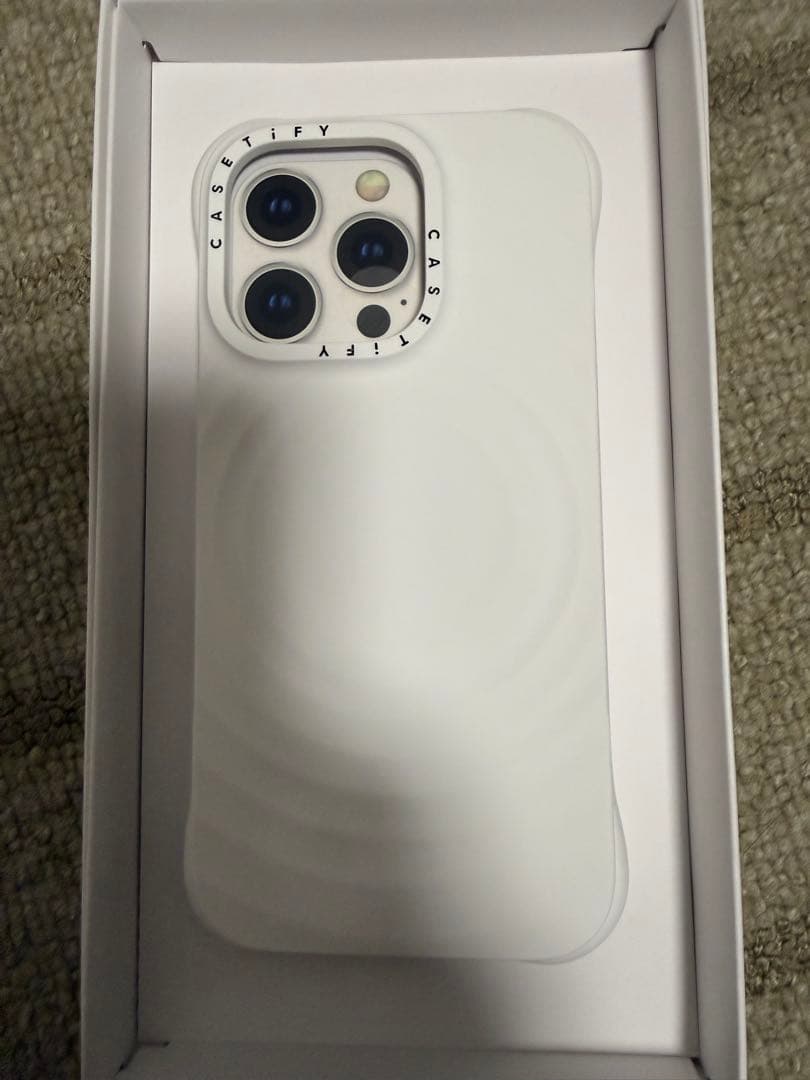 CASSETIFY iPhone用ケース ホワイト