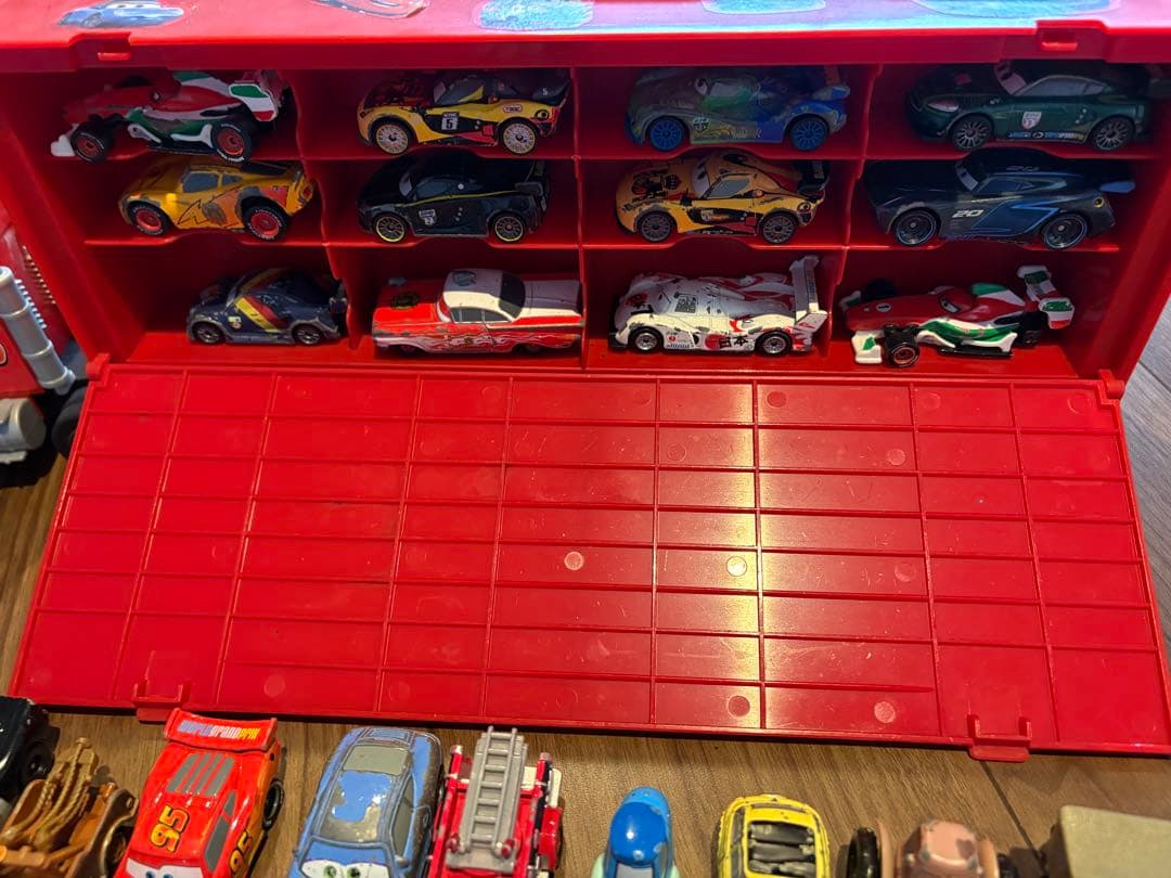 大量　44体Cars Lightning McQueen ミニカーセット