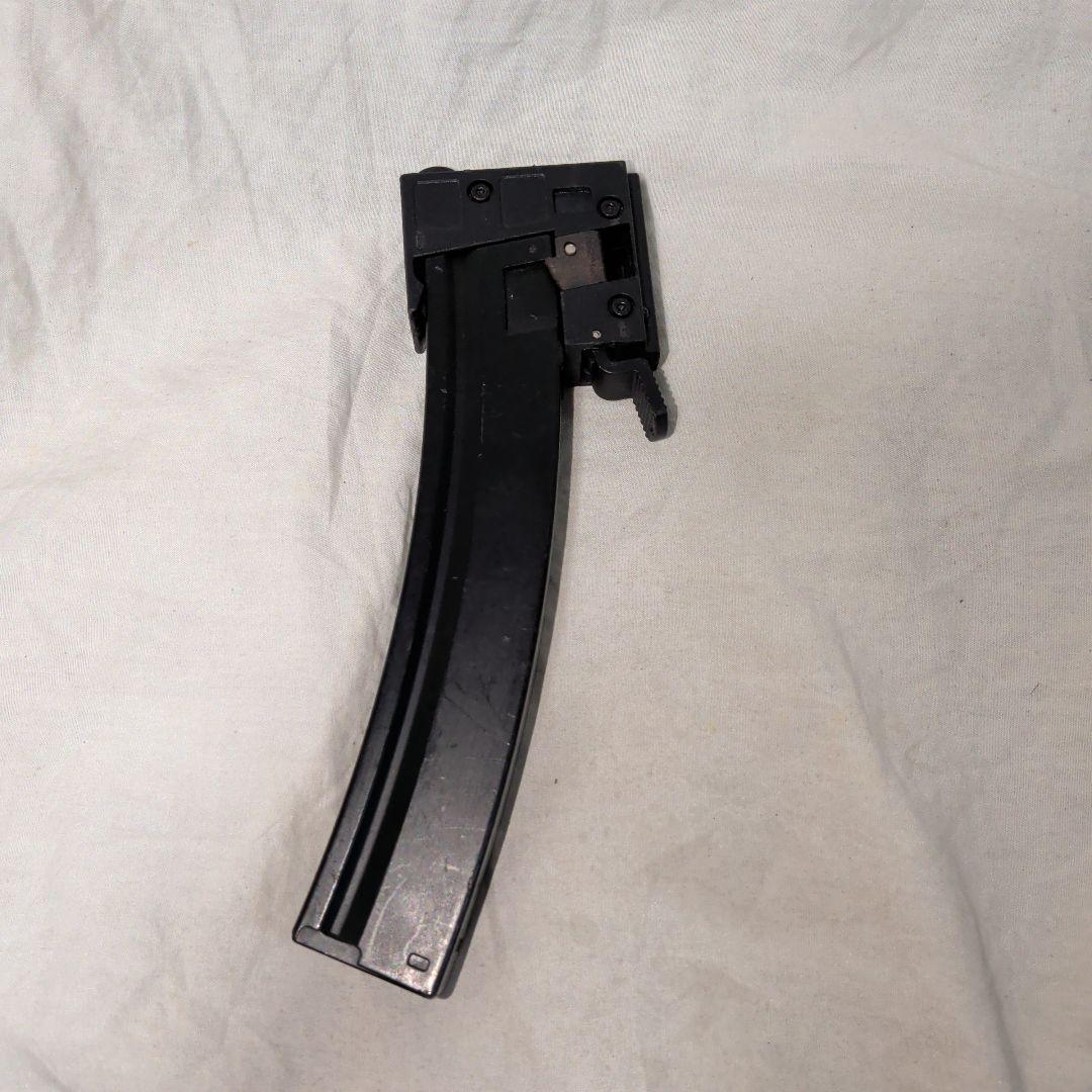Angel Custom　M4/M16用 AP10 MP5変換マグアダプター