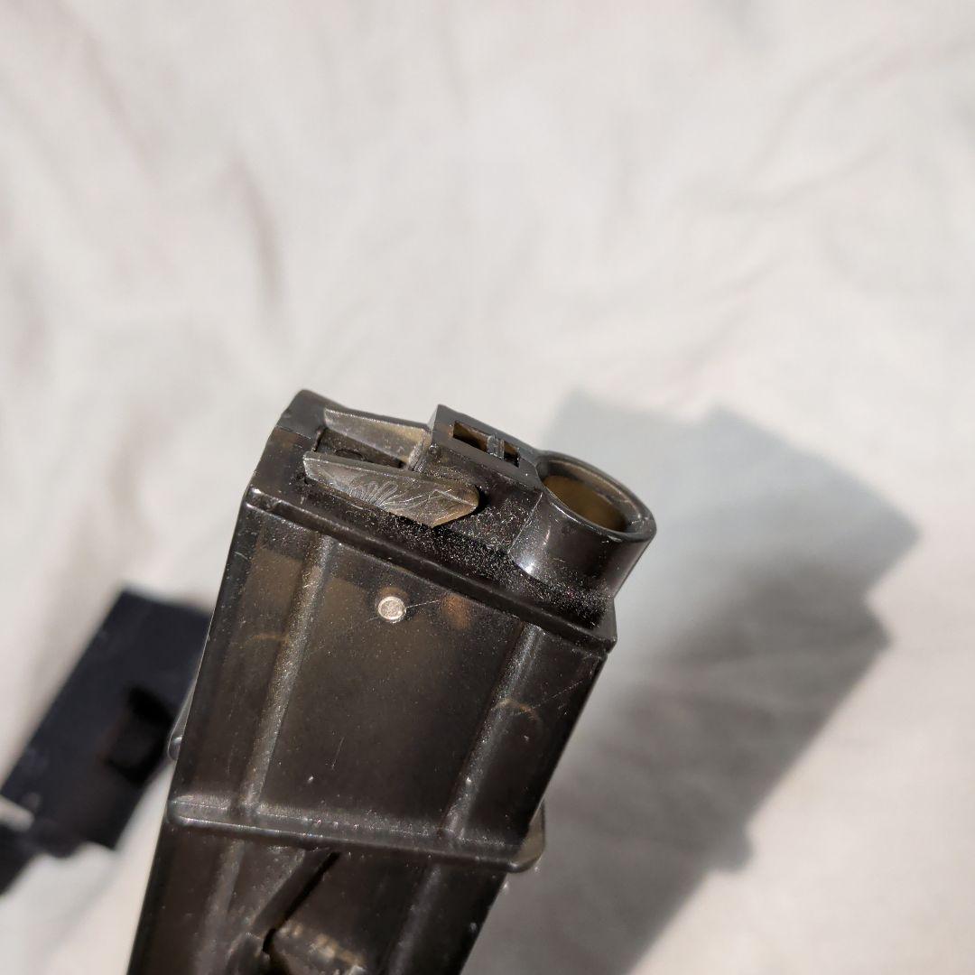 Angel Custom　M4/M16用 AP10 MP5変換マグアダプター