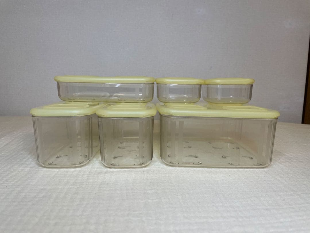 新品未使用タッパーウェア クリアメイト ９個セット 食品保存容器