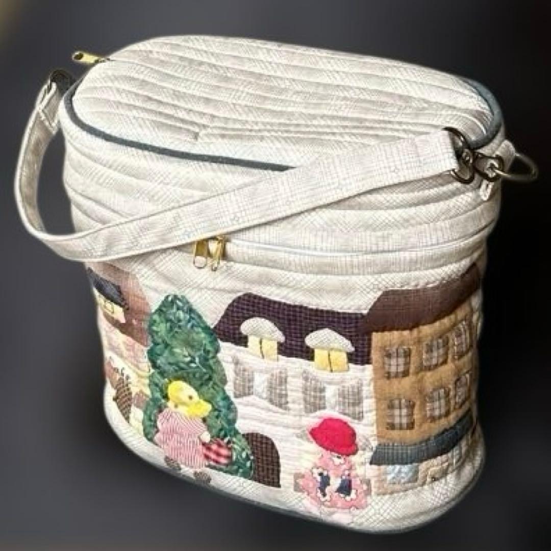 ぐるりハウスと6人のスーちゃん　 入れ口二箇所の2Wayバッグ