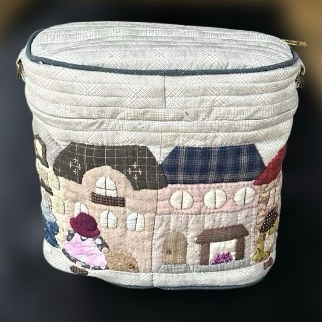 ぐるりハウスと6人のスーちゃん　 入れ口二箇所の2Wayバッグ