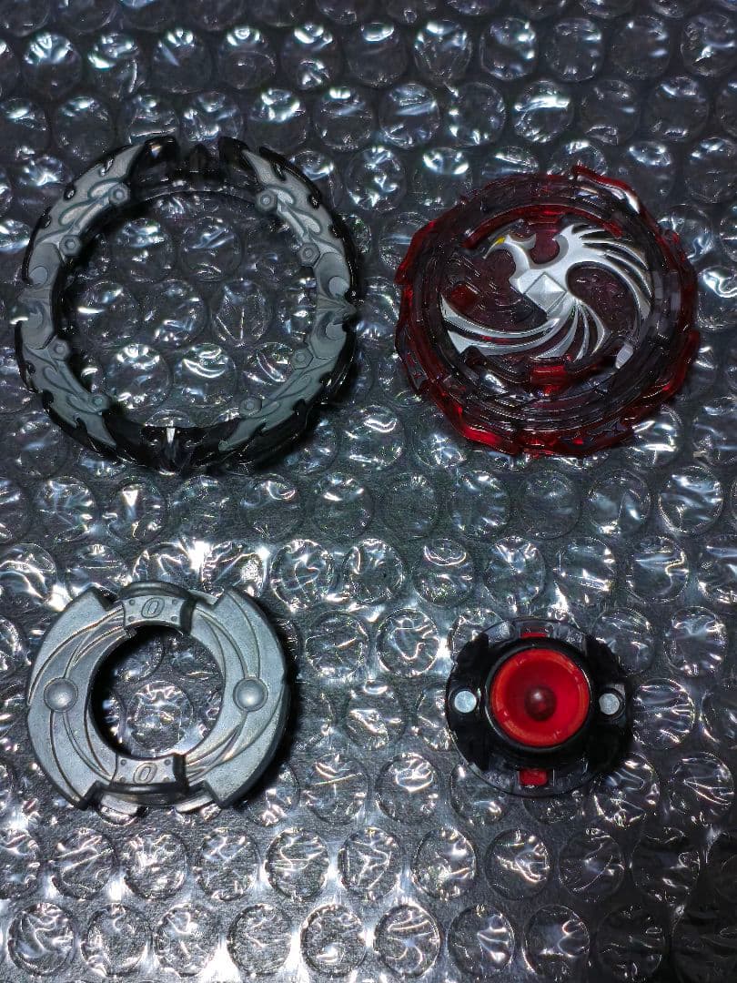 国内正規品　ベイブレードブレードバースト　フェニックス　2種　レベルチップ付き