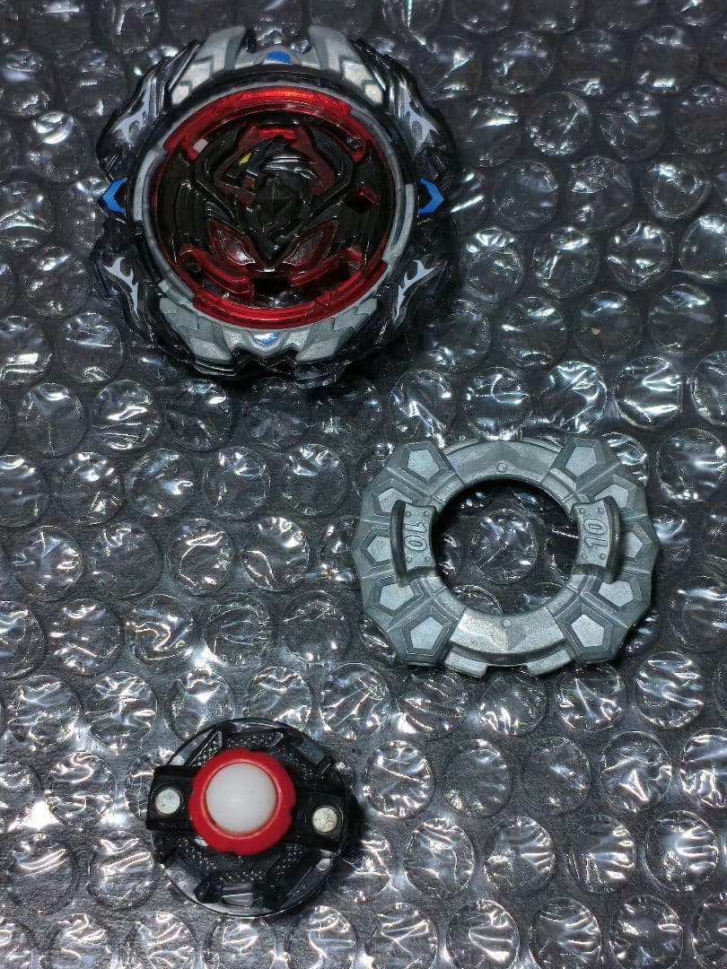 国内正規品　ベイブレードブレードバースト　フェニックス　2種　レベルチップ付き