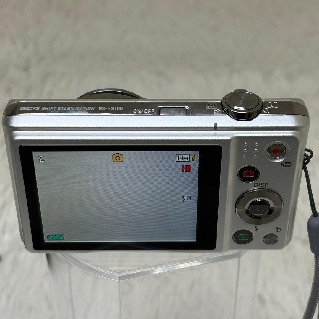 CASIO カメラ　エクシリム　EX-ZS100 シルバー　コンデジ　動作品