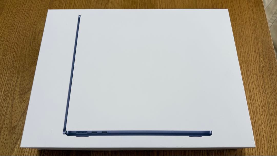 美品 MacBook Air ミッドナイト 13インチ M4