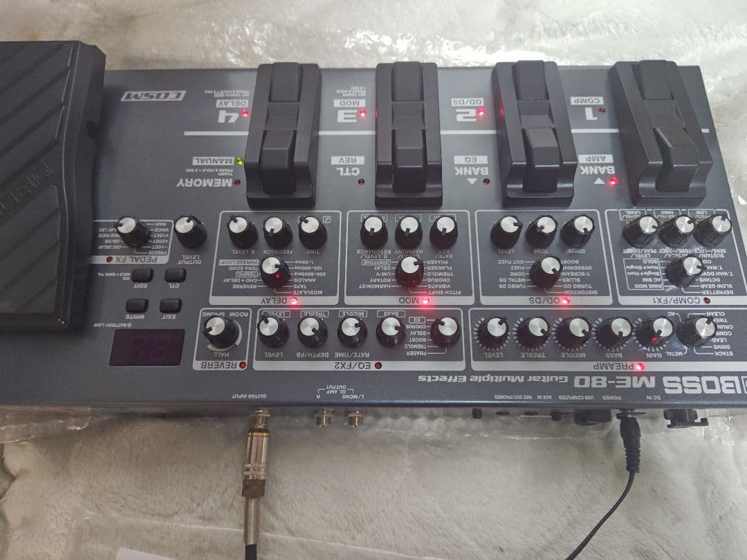 BOSS マルチエフェクター ME-80 Guitar　ほぼ未使用