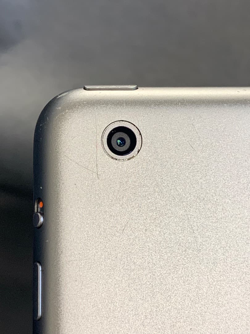 中古品 iPad mini 第2世代 16GB Wi-Fi版 スペースグレイ色