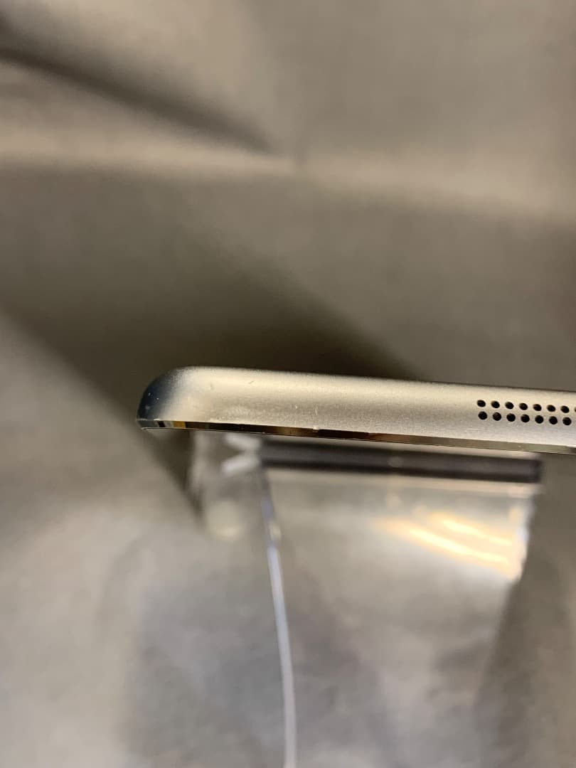 中古品 iPad mini 第2世代 16GB Wi-Fi版 スペースグレイ色