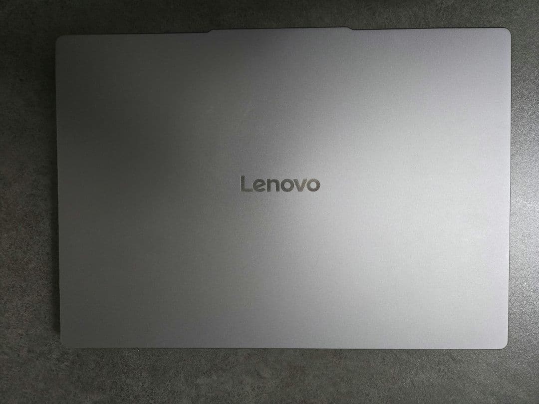 lenovo ideaPad Slim 3 Gen8　2025年版