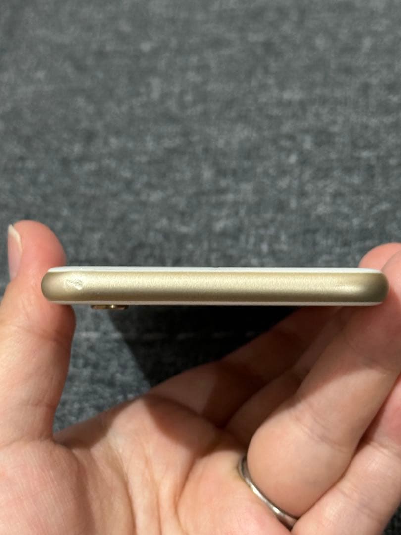 iPhone6s SIMロック 64GB バッテリー最大容量93%