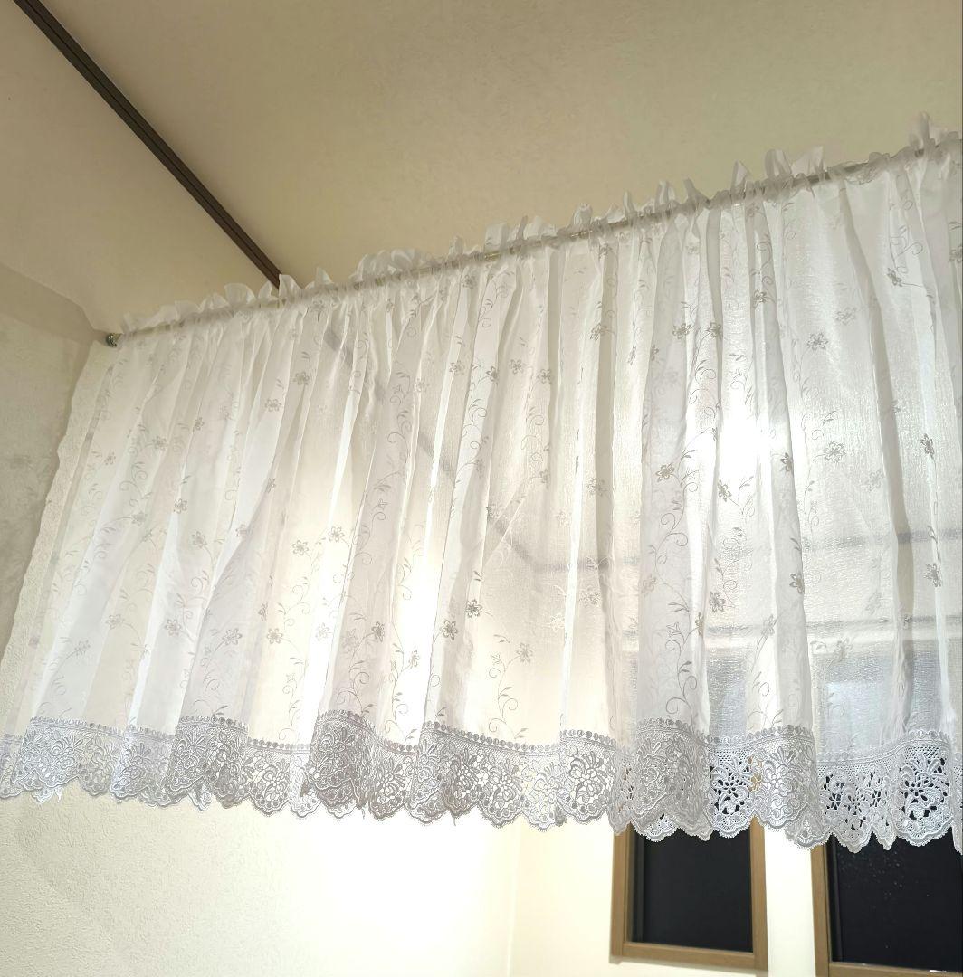 カフェカーテン【ルル様オーダー品　花柄刺繍レース】ハンドメイド