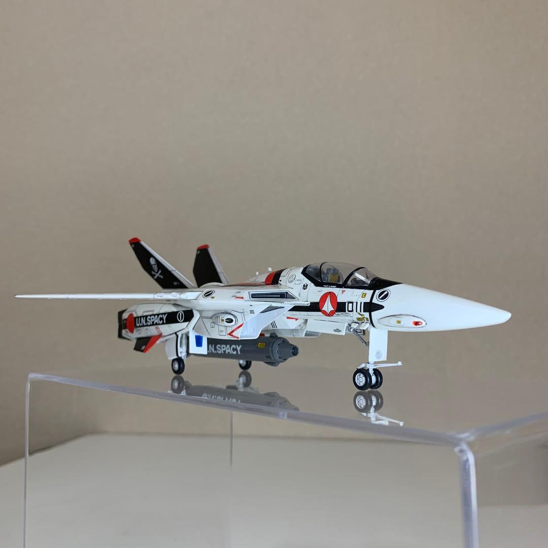 超時空要塞マクロス VF-1A バルキリー（完成品）1/72