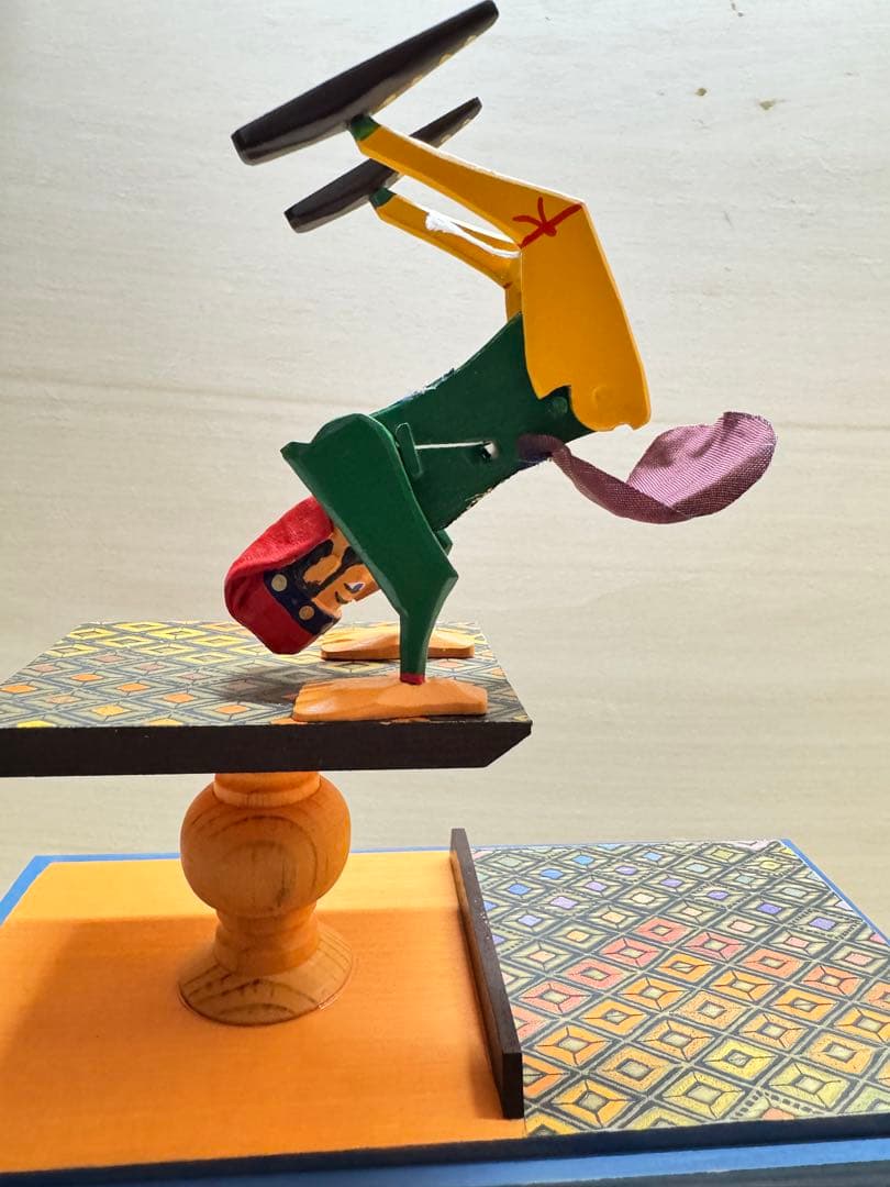 ハリー ヴェルナー　カラクリ玩具 ザイフェン　木のおもちゃ