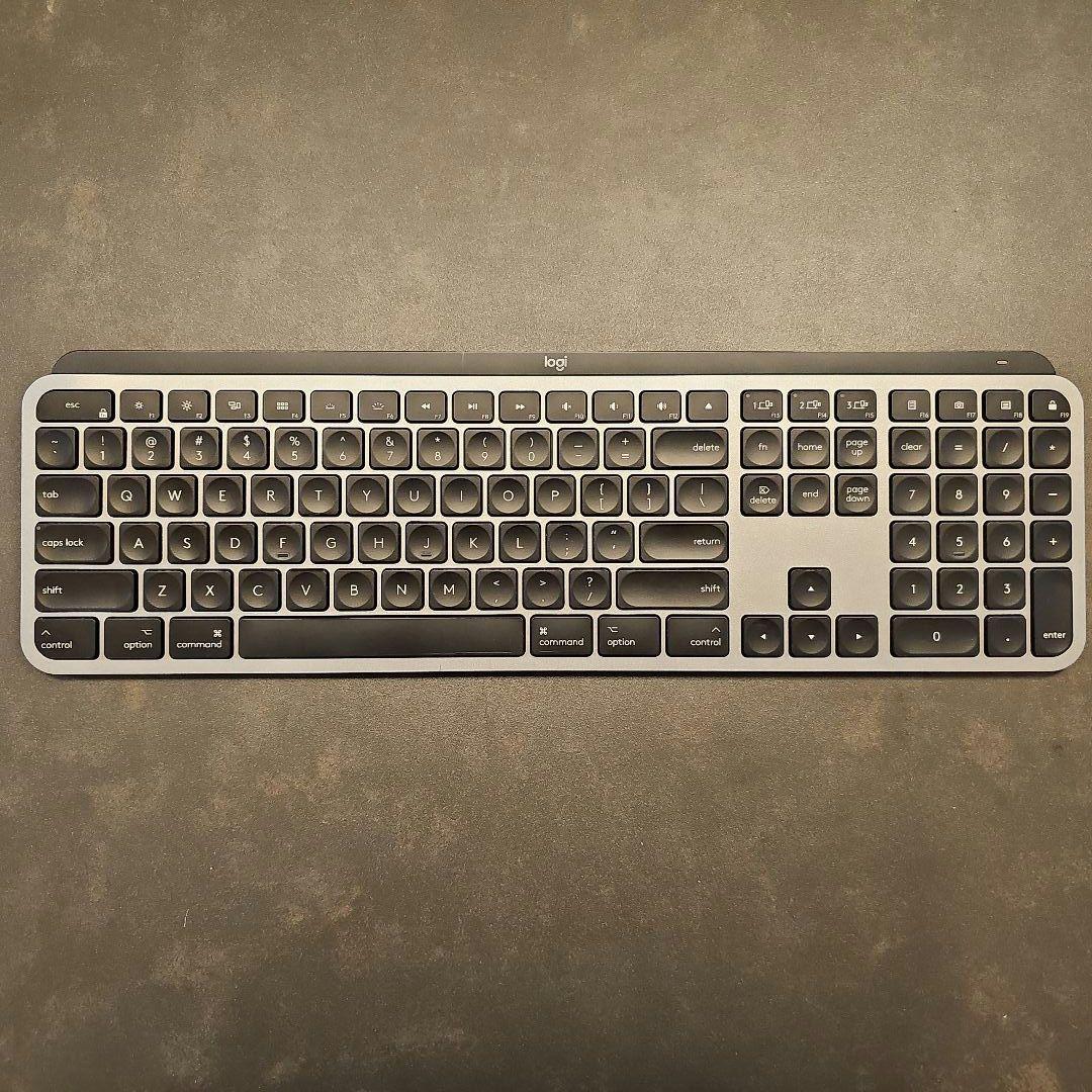 logicool　KX800M MX KEYS for Mac