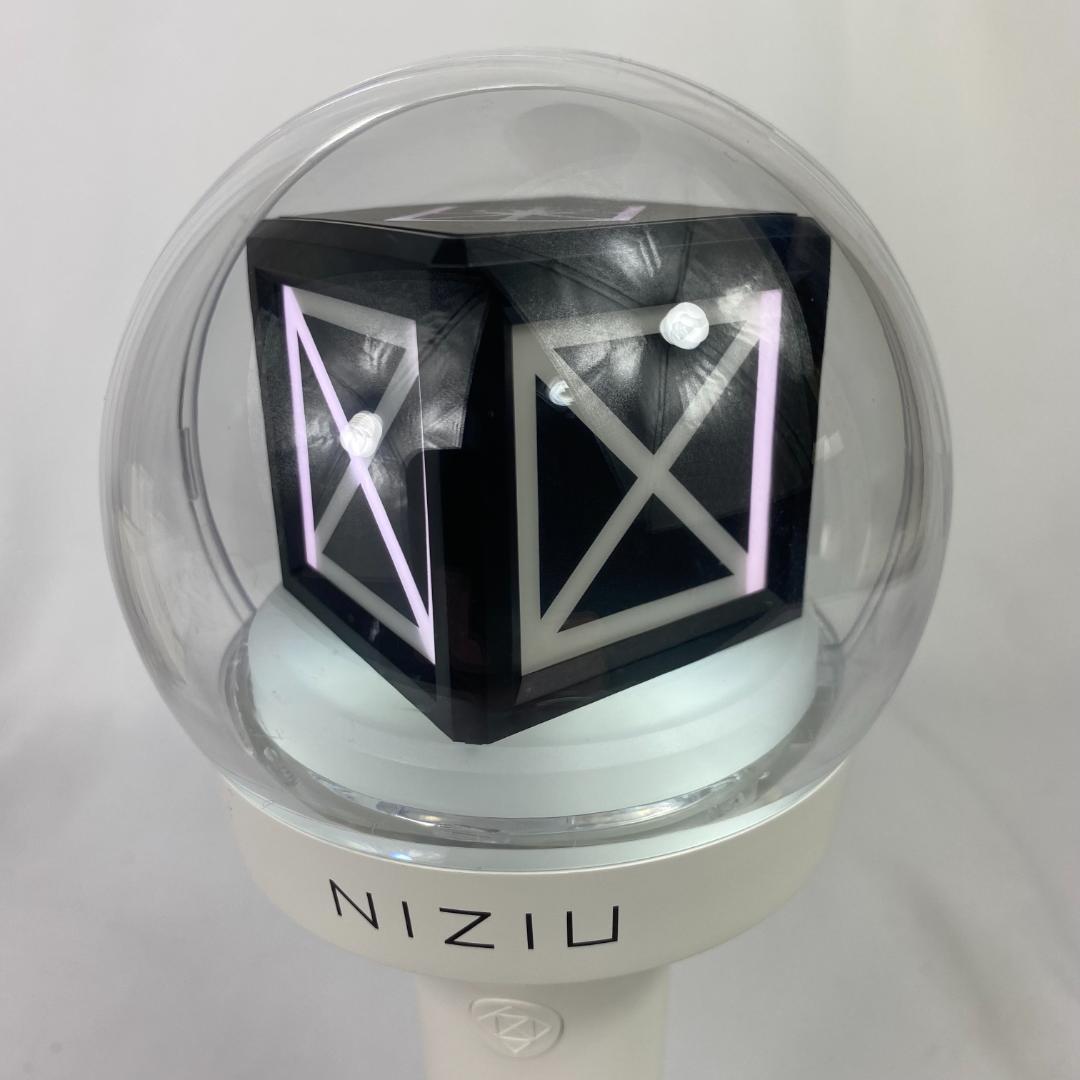 ★NiziU ペンライト OFFICIAL LIGHT STICK