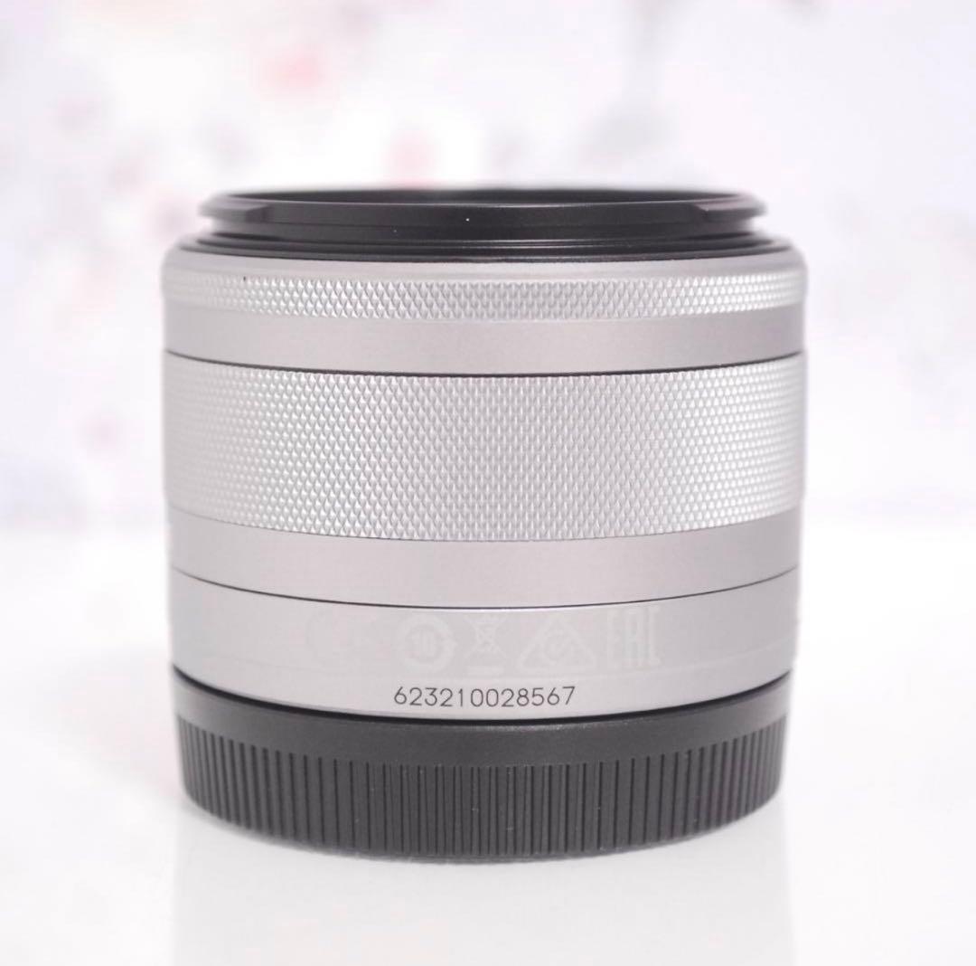 高画質で自撮りもラクラク☆Wi-Fi通信機能付き♪キャノン EOS M100♡