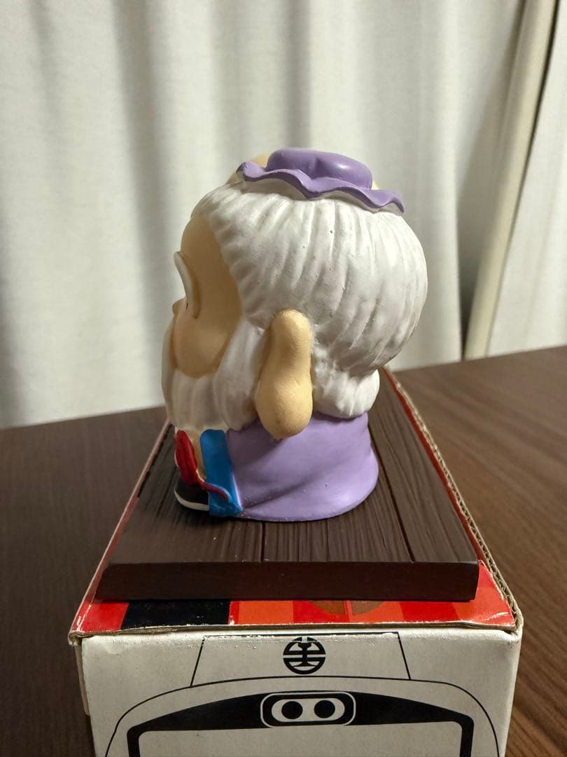 四つの神様の陶器製置物セット