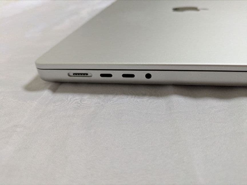 MacBookPro 16インチ M1pro 16GB 1TB US 2021