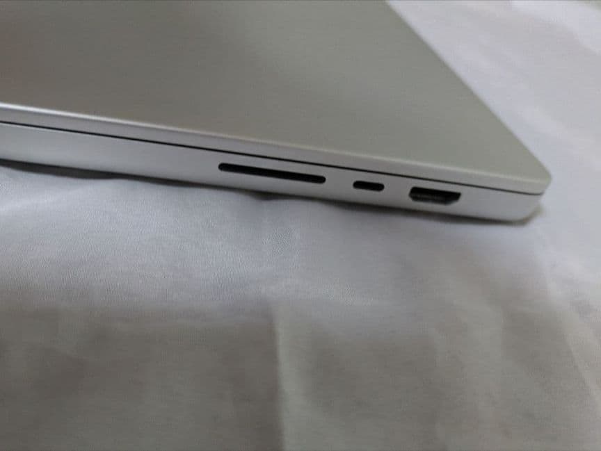 MacBookPro 16インチ M1pro 16GB 1TB US 2021
