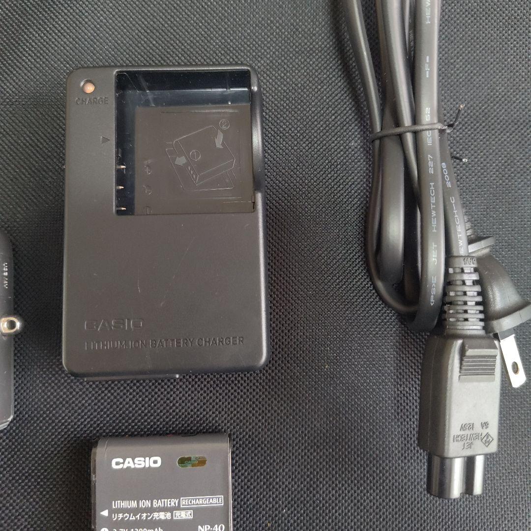 CASIO コンデジ　EXILIM EX-Z1050