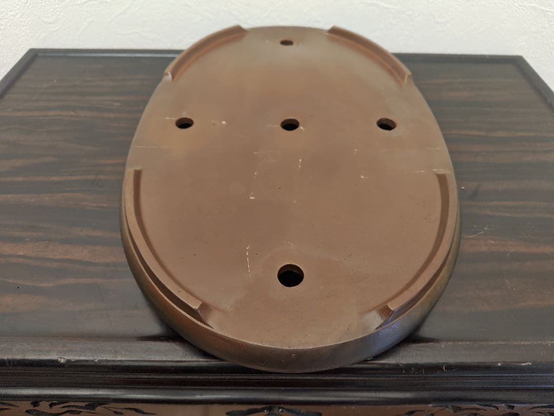 陶器製楕円形盆栽鉢 約40cm× 26cm×3.5cm　薄型・中型盆栽鉢　落款