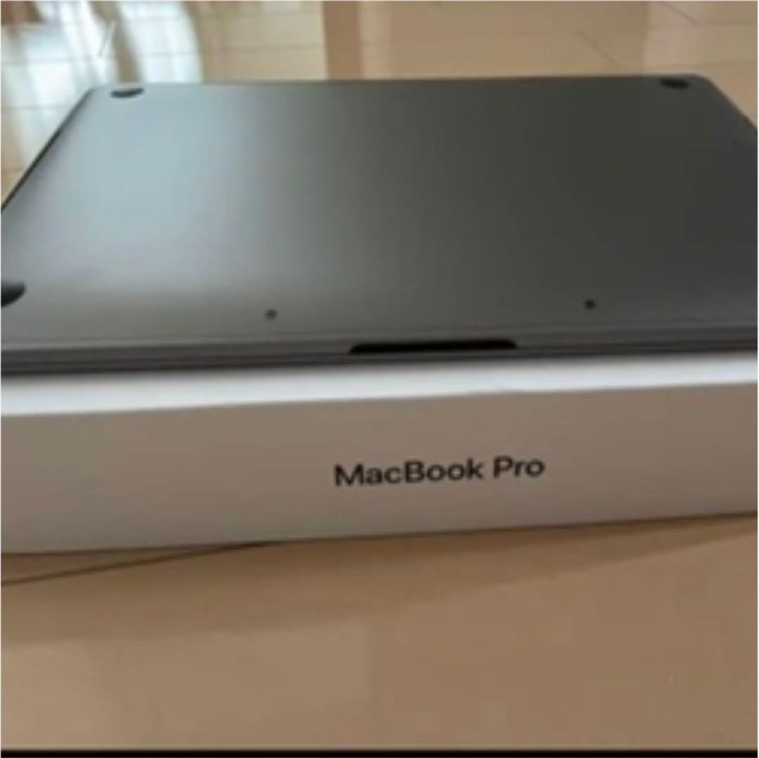 スマホ・タブレット・パソコン MacBook Pro 13 2018 512GB 8GB MR9R2J/A