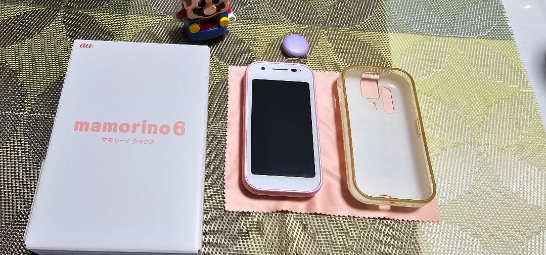 のキッズ向け携帯電話 mamorino6 マモリーノ6 ピーチピンクです。