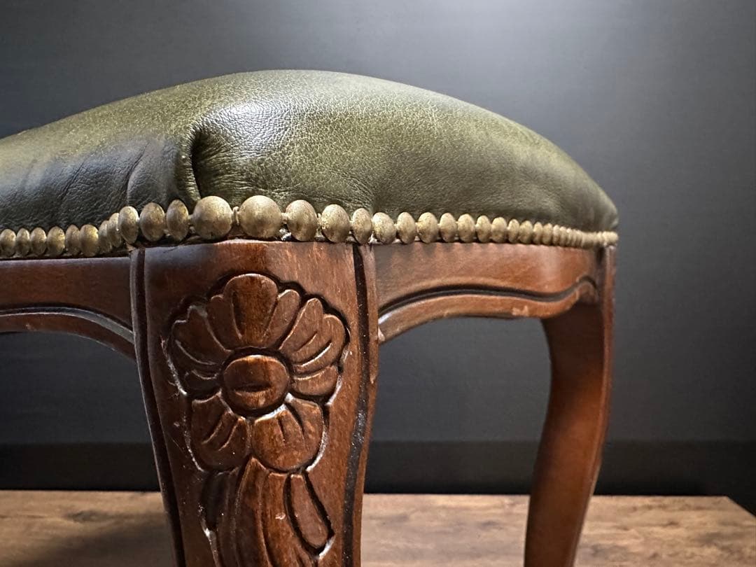 イタリア製　猫脚　スツール