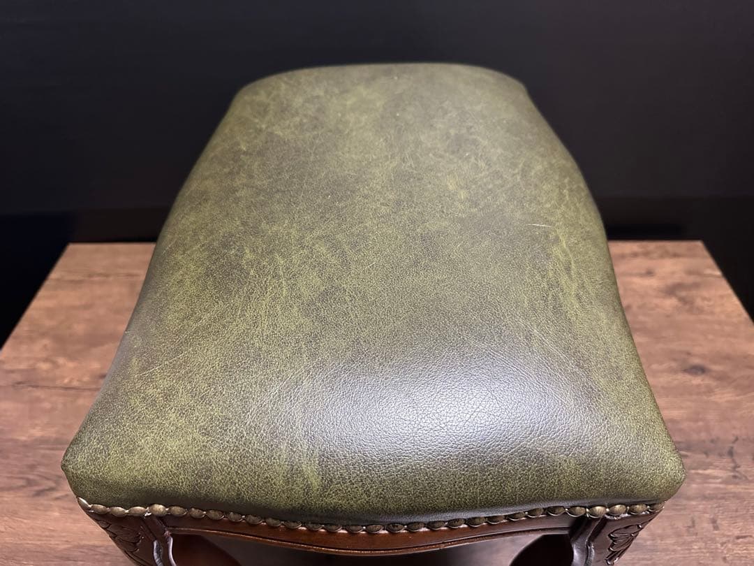 イタリア製　猫脚　スツール