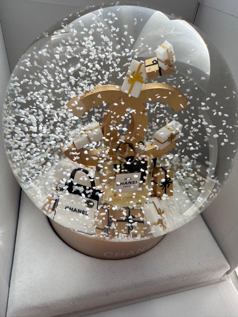 2023年 CHANEL（シャネル）ウィンターコレクション限定 スノードーム