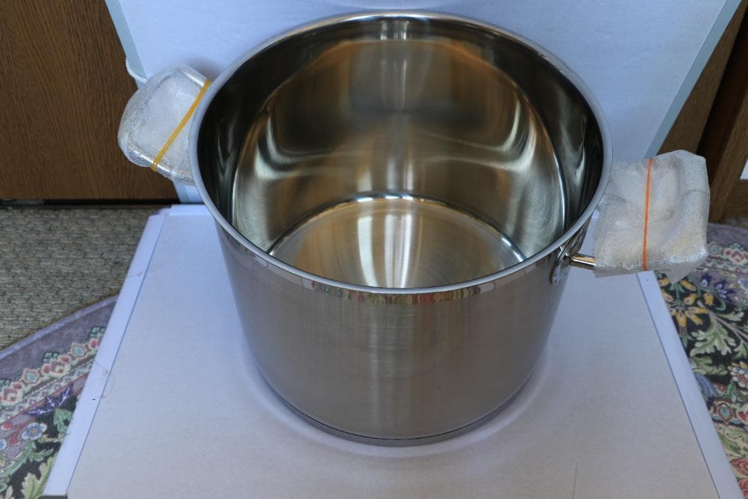 ドイツ製ＥＬＯ Profi－cristal　ステンレス製両手鍋（蓋付き）２種類