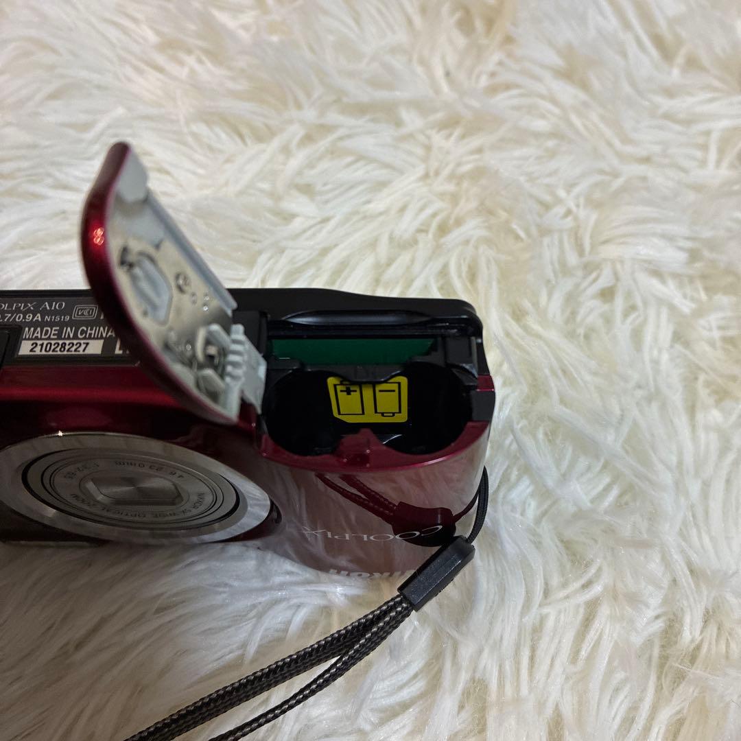 【美品】Nikon COOLPIX A10 ニコン レッド 単三電池駆動