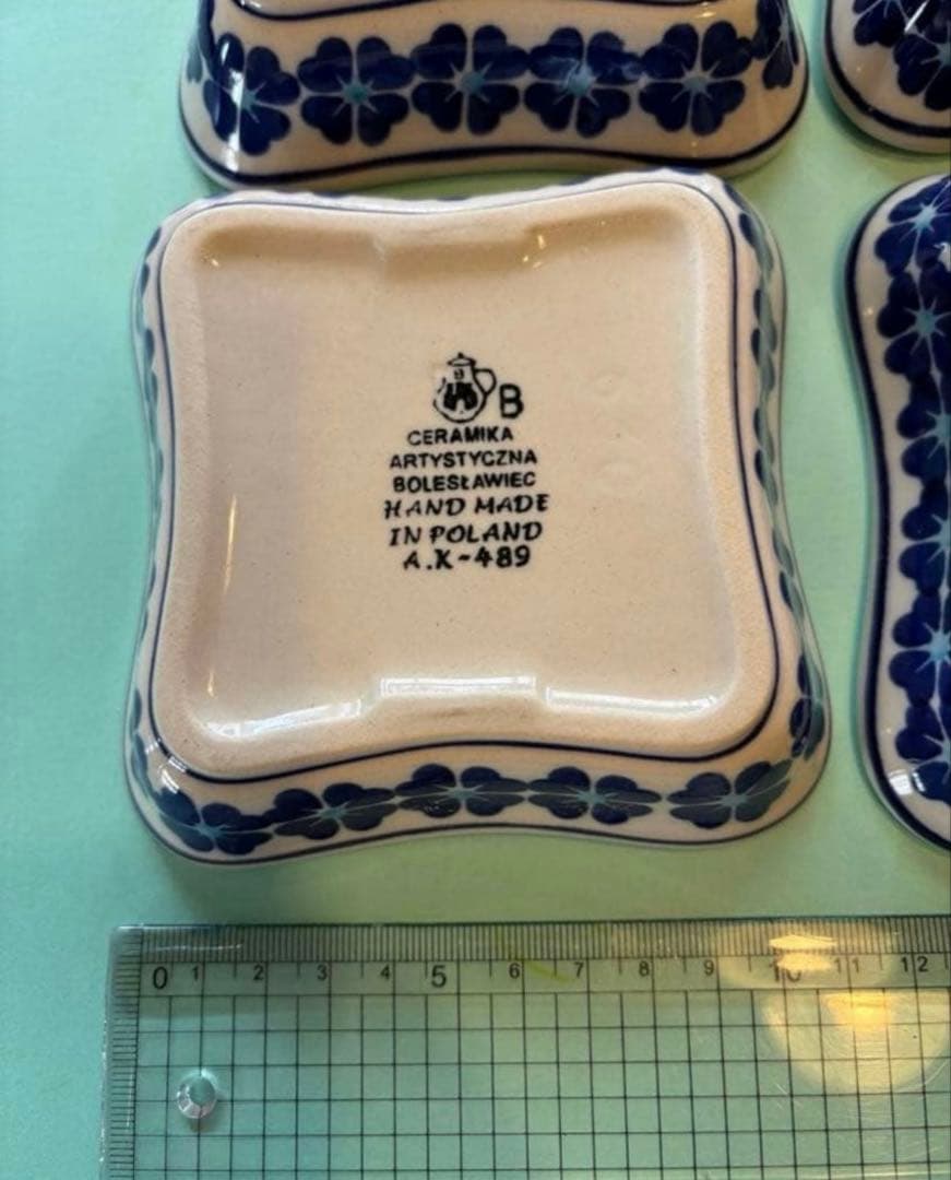 セラミカ食器　スクエア4枚　マグカップ1個