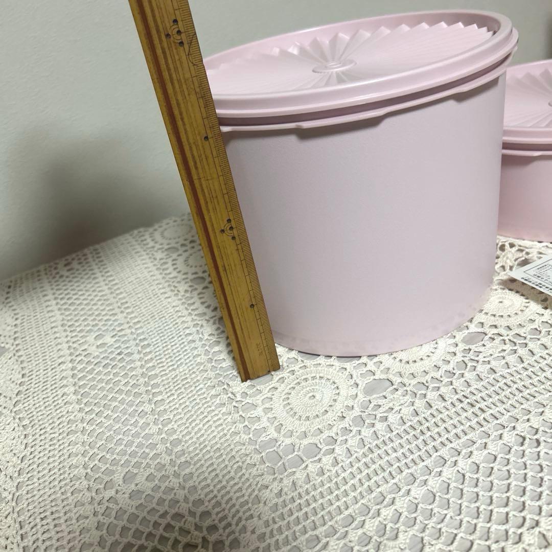 Tupperware／新品未使用品　 ラウンドキャニスターギフトセット　2ケース